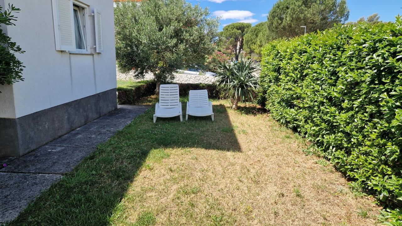 Apartment Hrzina Krk Town Eksteriør billede